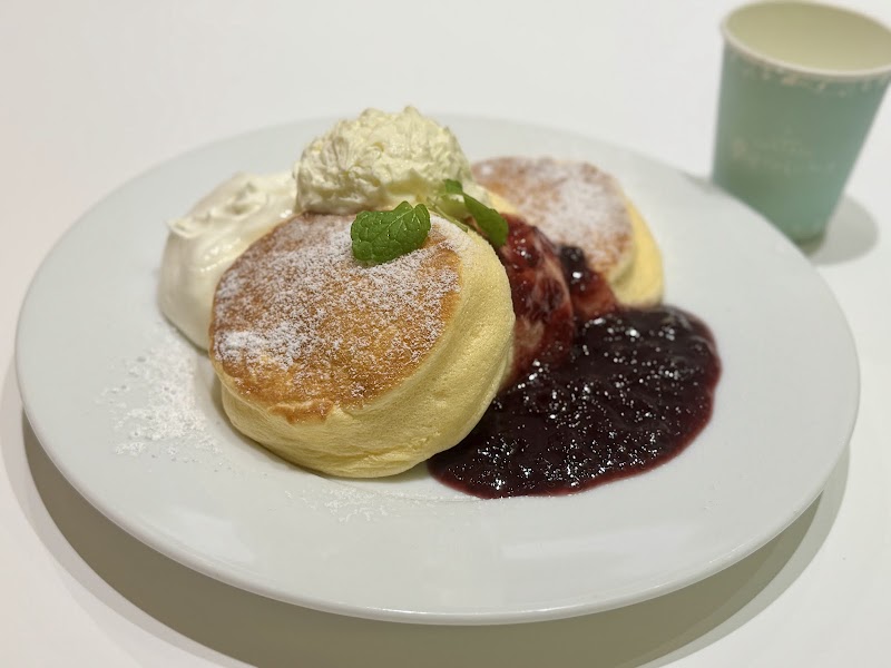 A Happy Pancake Omotesando