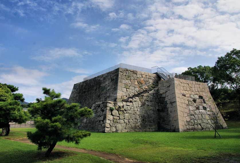 Ako Castle Ruins