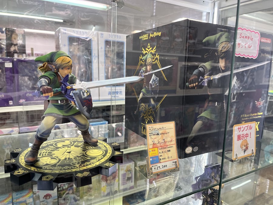 AmiAmi Akihabara