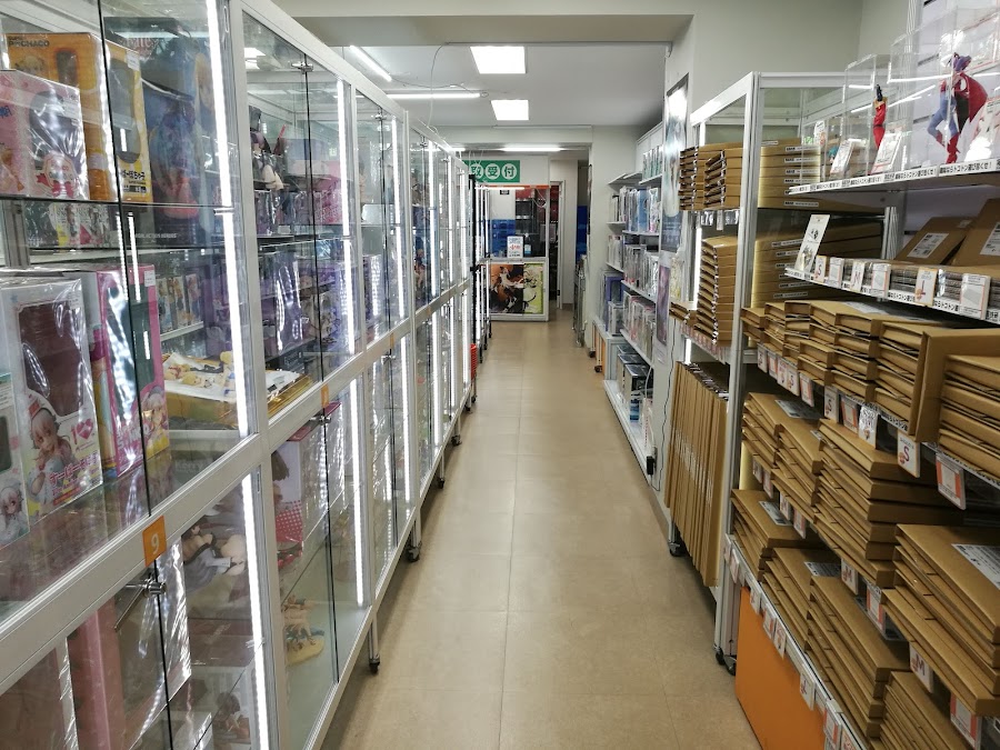 AmiAmi Akihabara