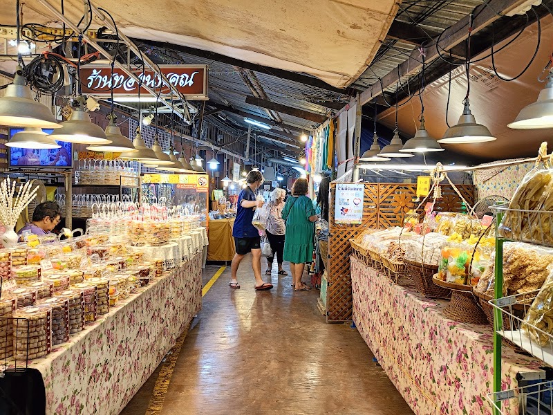 Amphawa Floating Market