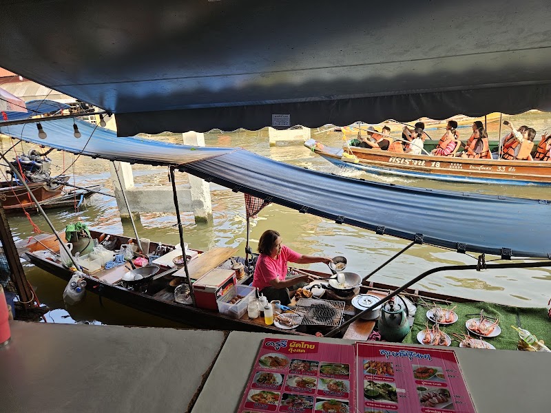 Amphawa Floating Market