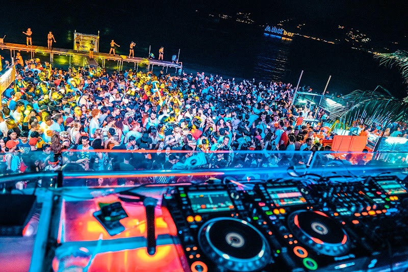 Ark Bar Beach Club