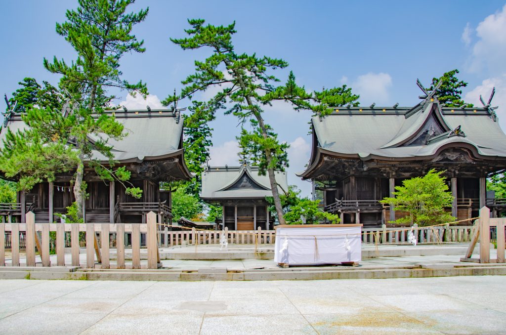 Aso Shrine Gate Reconstruction