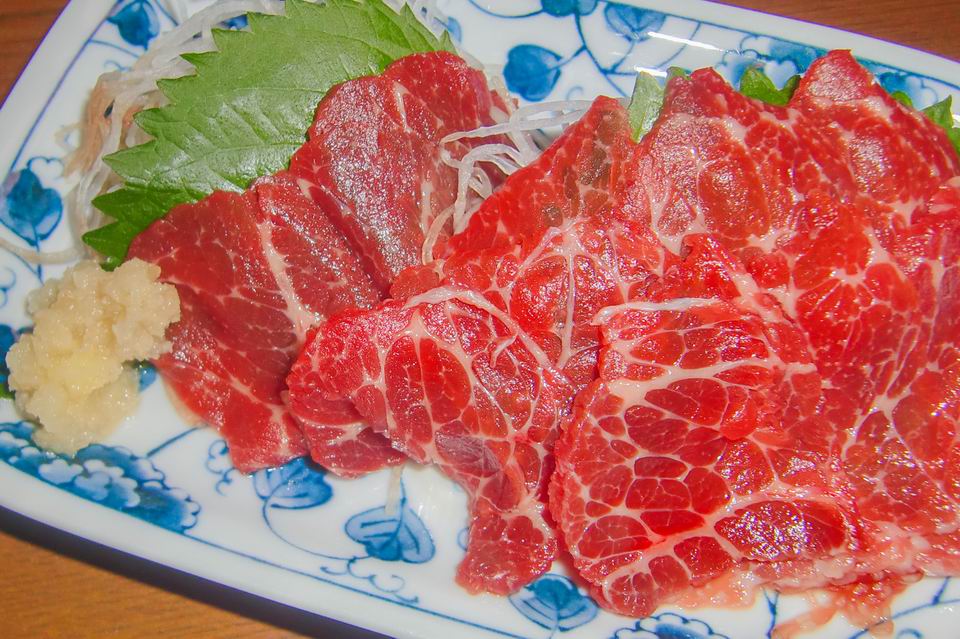 Basashi (Horse Meat Sashimi)