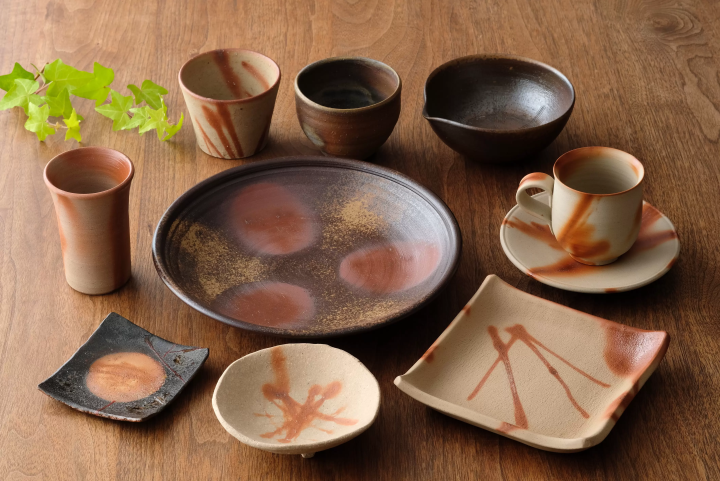 Bizen Pottery (Bizen-yaki)