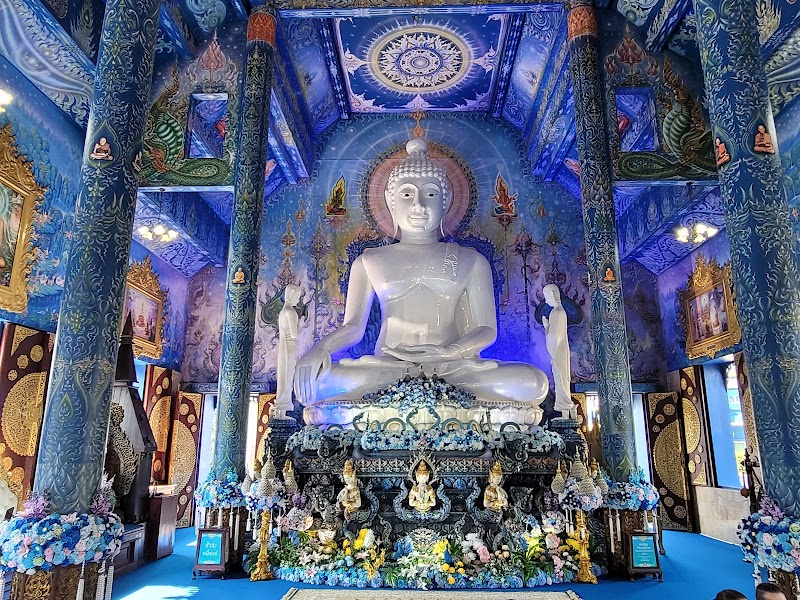 Blue Temple (Wat Rong Suea Ten)