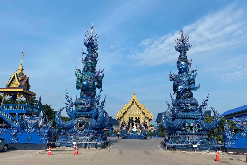 Blue Temple (Wat Rong Suea Ten)