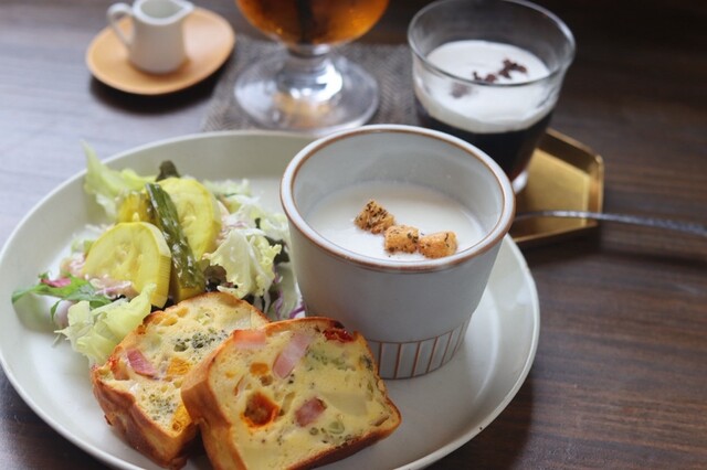 Cafe D'Ici