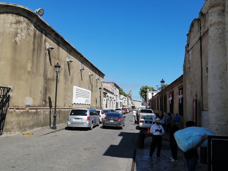 Calle Las Damas