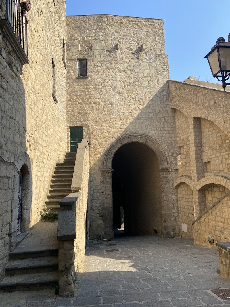 Castel dell'Ovo