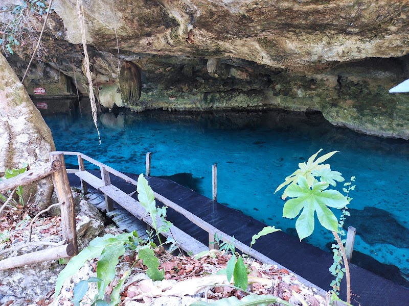 Cenote Dos Ojos