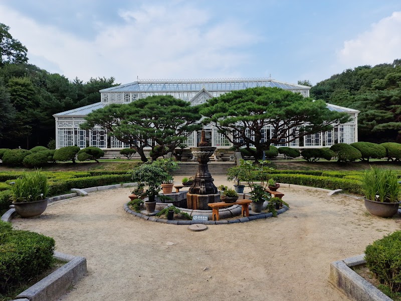 Changgyeonggung Palace