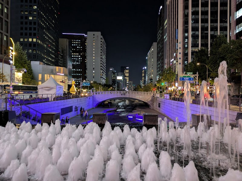 Cheonggyecheon Stream