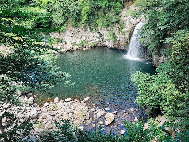 Cheonjeyeon Waterfall