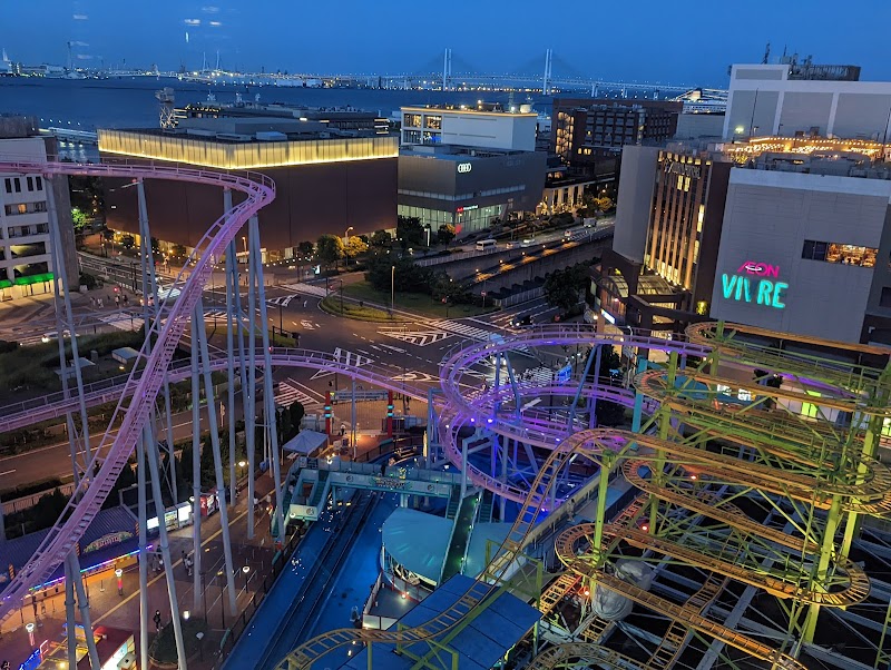 Cosmo Clock 21 Ferris Wheel