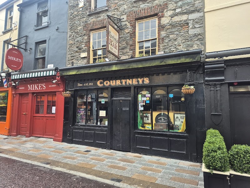 Courtney's Pub