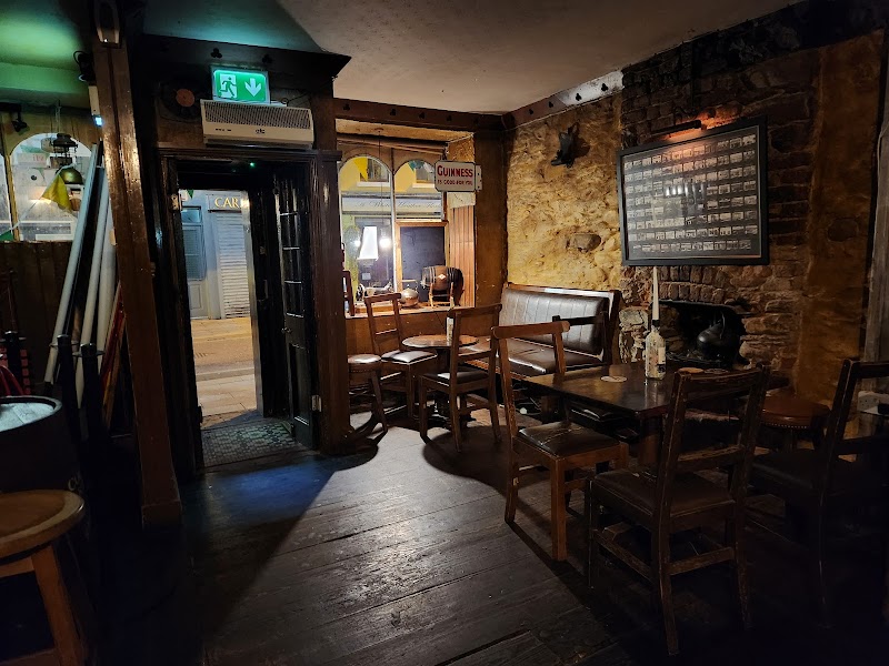 Courtney's Pub