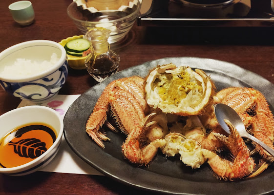 Crab Dining