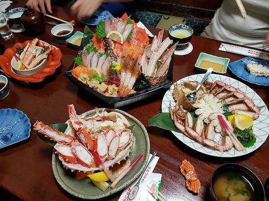 Crab Dining