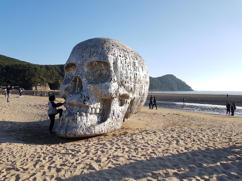 Dadaepo Beach