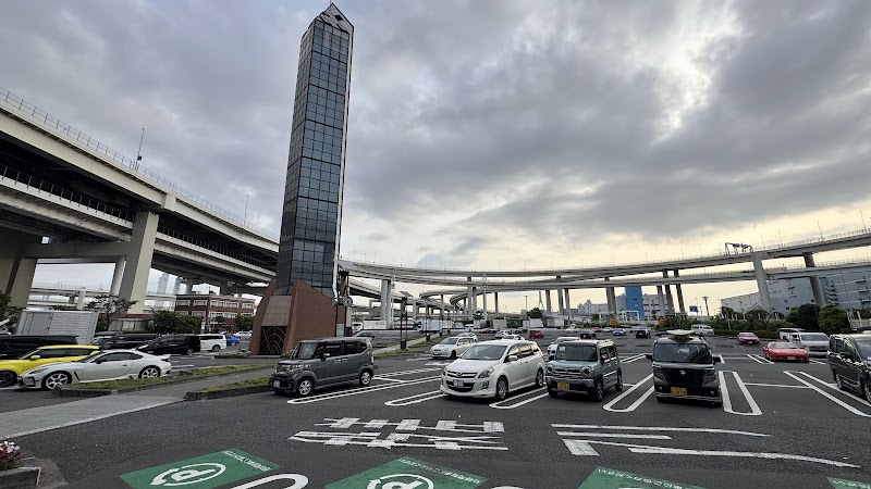 Daikoku Parking Area