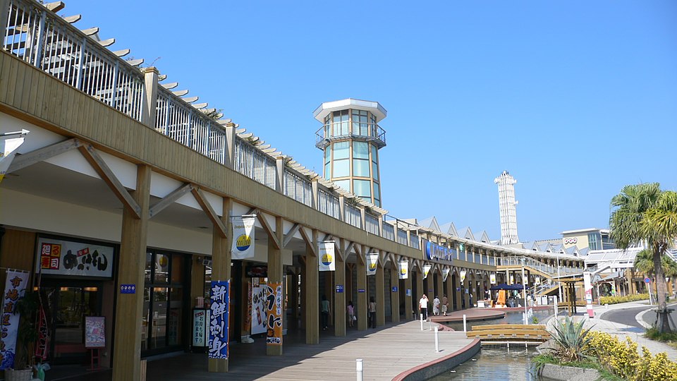 Dolphin Port