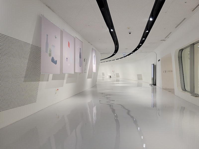 Dongdaemun Design Plaza (DDP)