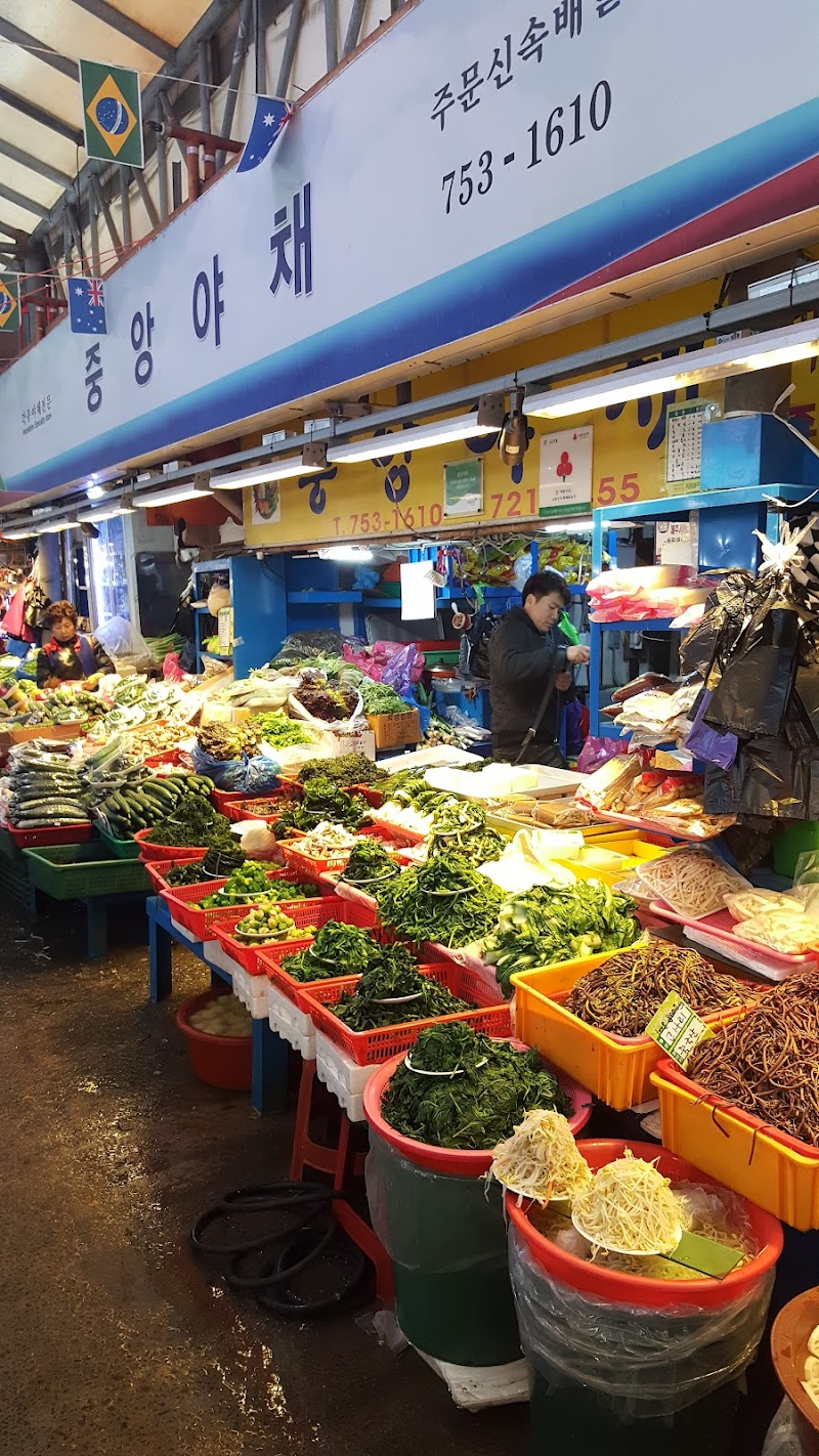 Dongmun Market