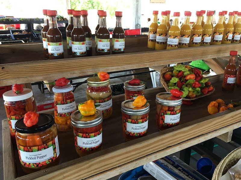 Farmers & Artisans Market