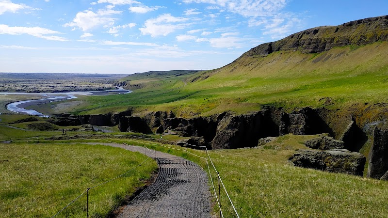 Fjaðrárgljúfur Canyon