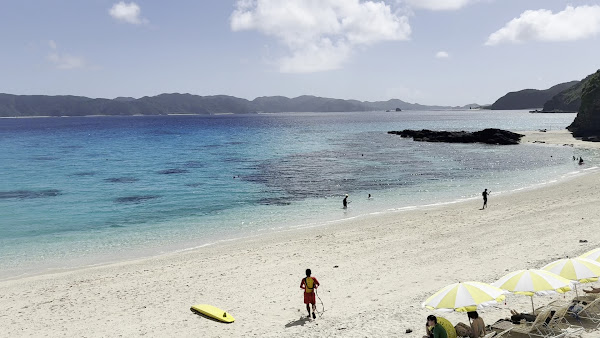 Furuzamami Beach