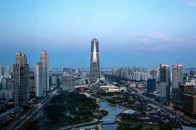 G-Tower