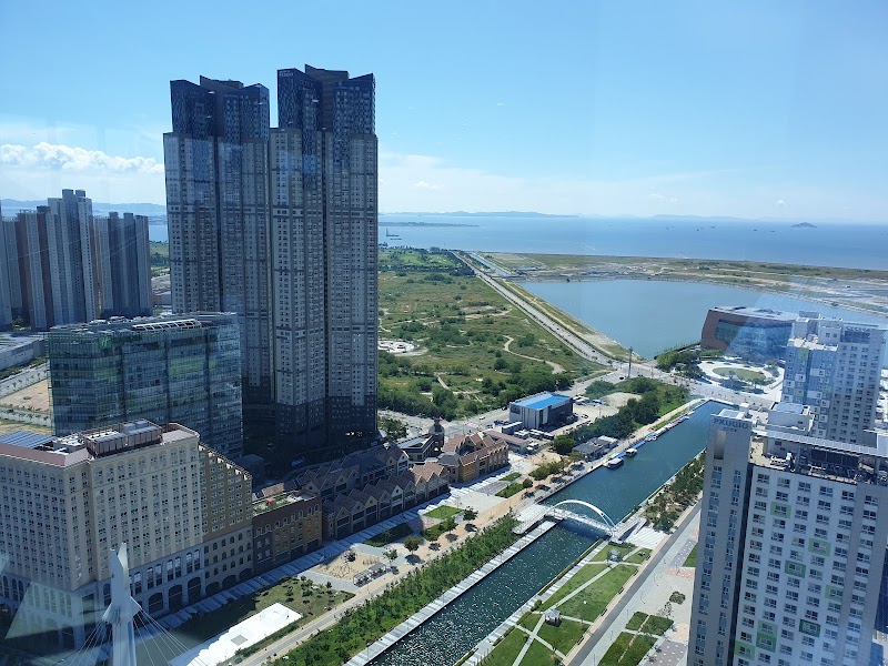 G-Tower