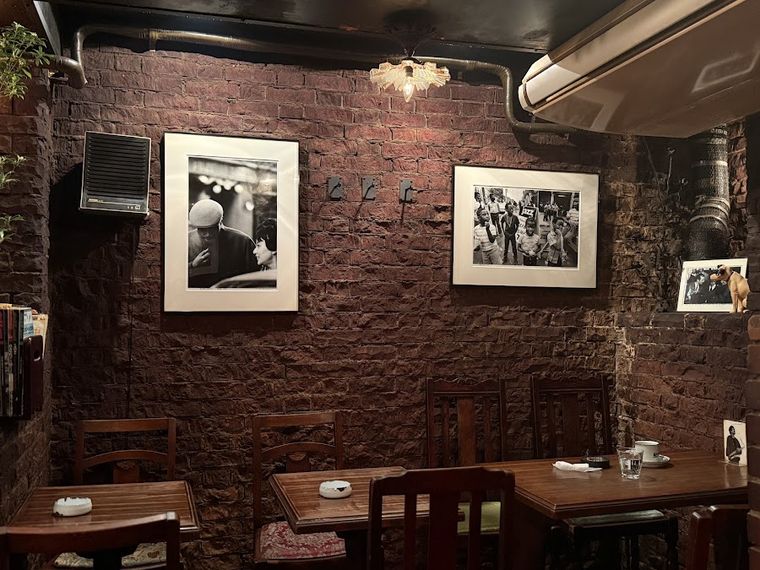 Dug Jazz Cafe & Bar