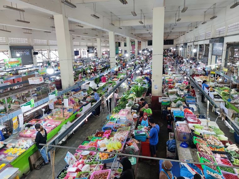 Maharaj Market
