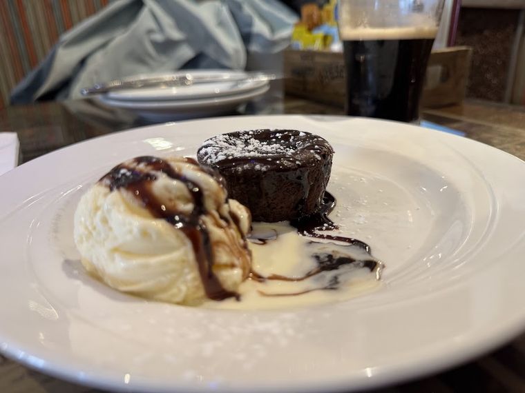 Caragh Restaurant & Lounge Bar