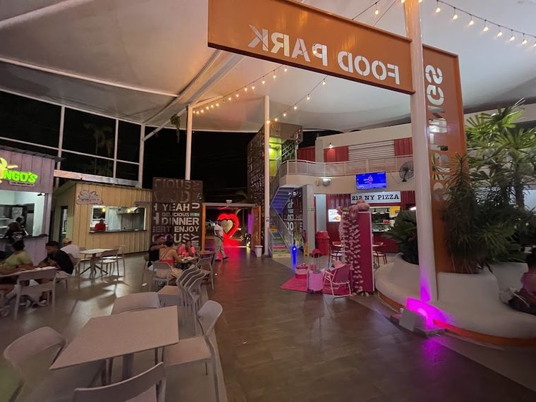 Siblings Food Park