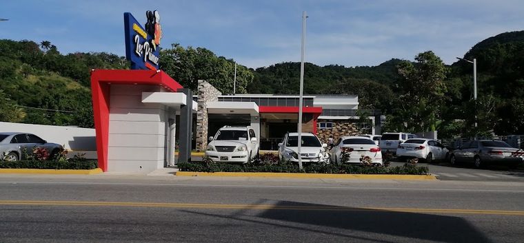 Los Primos Fish Shop & Restaurant