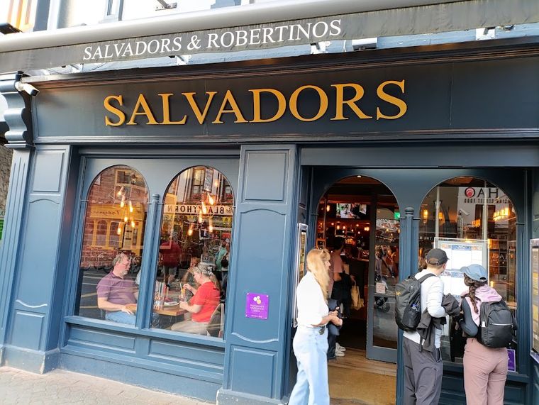 Salvadors & Robertinos Killarney