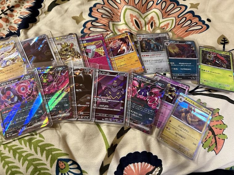 TRADING CARD GAME BOXES VENDING MACHINE - BRAVE HARAJUKU (TCG SHOP)