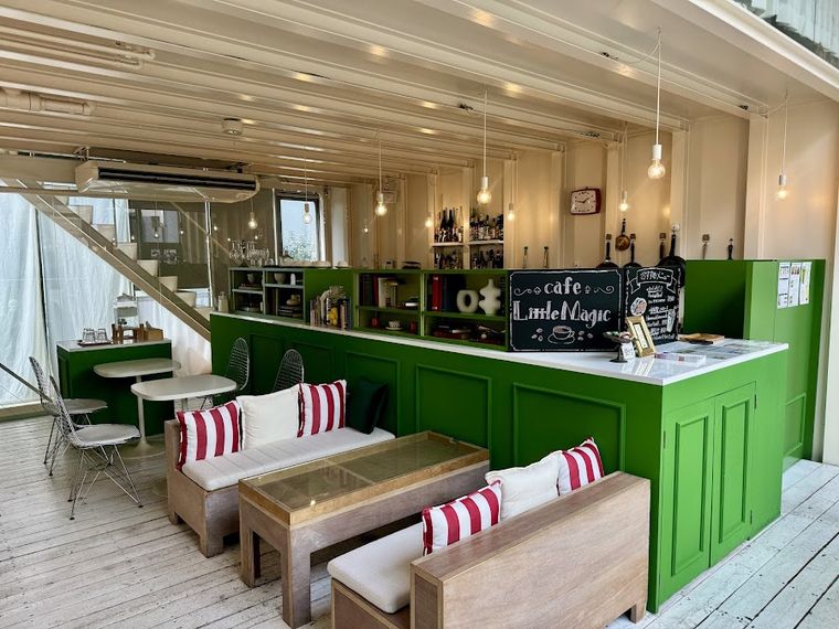 Cafe Little Magic