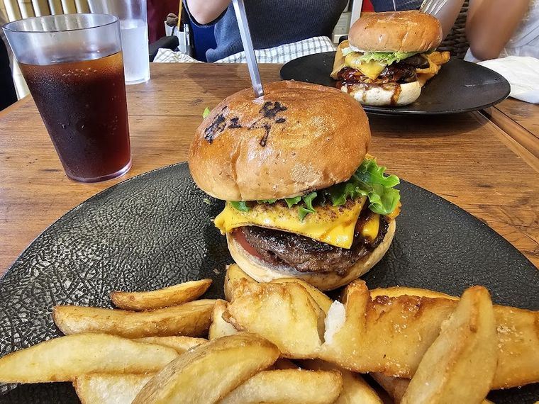 Wagyu (Halal) Steak HamBurger & Ramen (Japanese food) Harajuku Shibuya Restaurant 5W-Tokyo 1962
