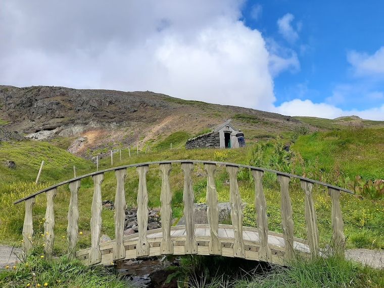 Guðrúnarlaug Hot Spring