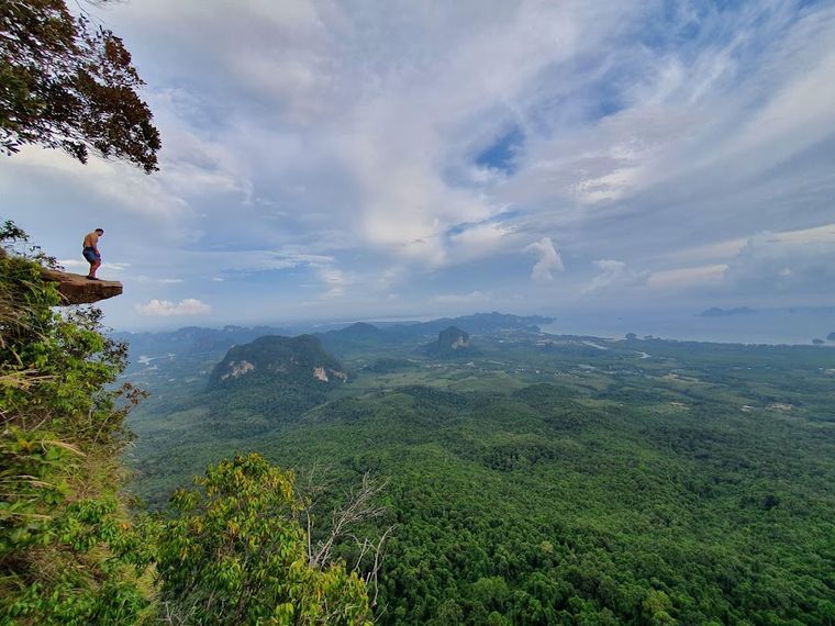 Dragon's Crest (Ngon Nak Nature Trail)