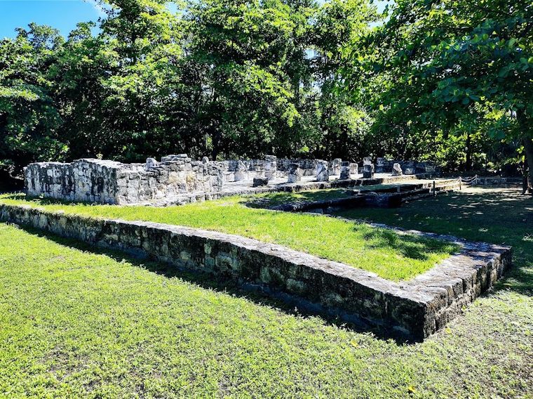 Museo Maya de Cancún y Zona Arqueológica de San Miguelito