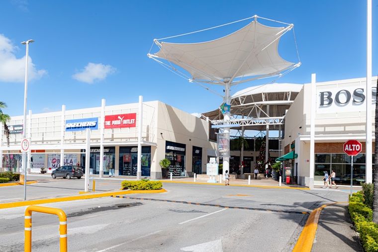 Las Plazas Outlet Cancun