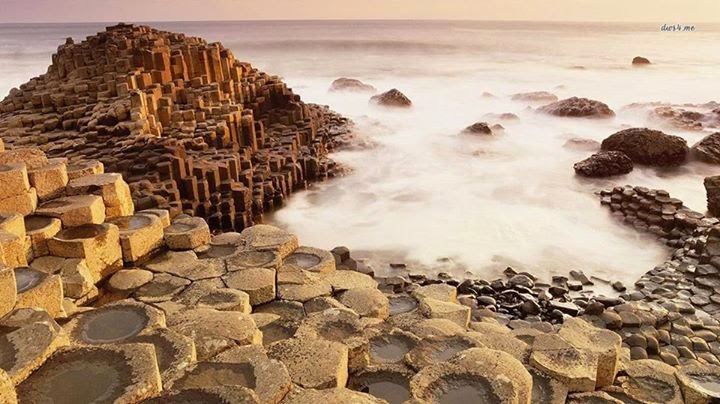 Giant's Causeway (Day Trip)