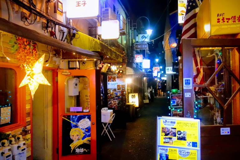 Golden Gai Bar Hopping