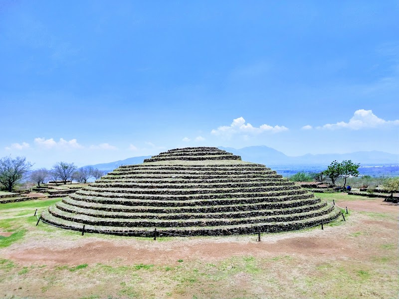 Guachimontones